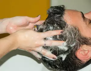 Fialový Šampon